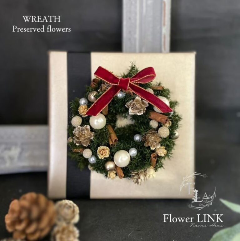 Framed_Christmas_Wreath